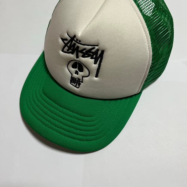 스투시 스컬 매쉬캡