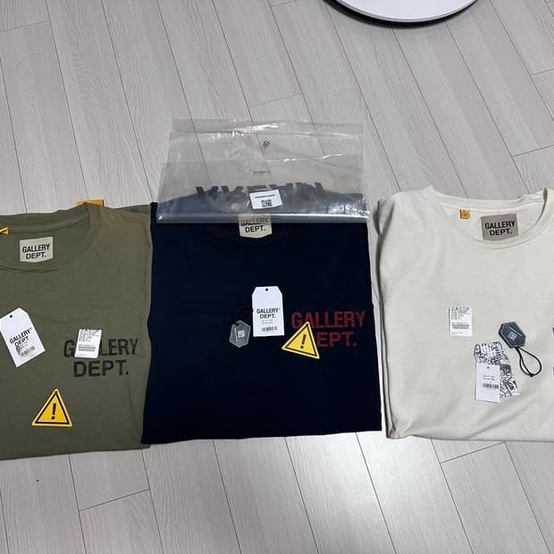 갤러리디파트먼트 25ss, 25fw 반팔티 사이즈 L 일괄 팝니다
