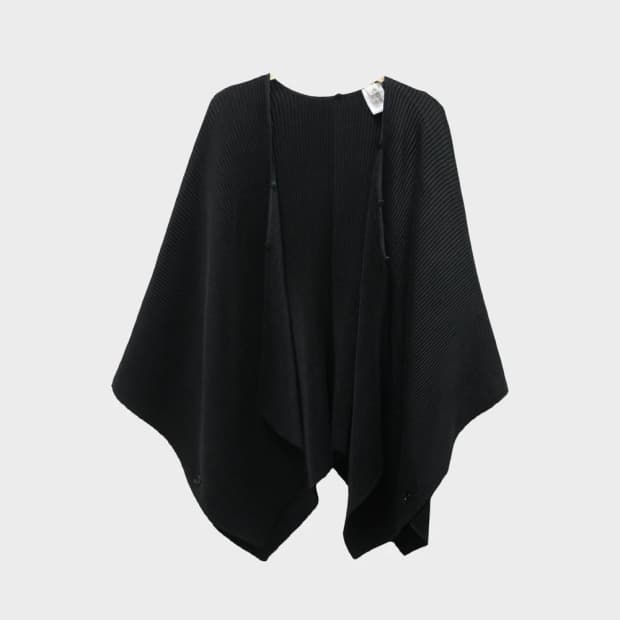 스피치오 이세이 미야케 플리츠 케이프 가디건 65232