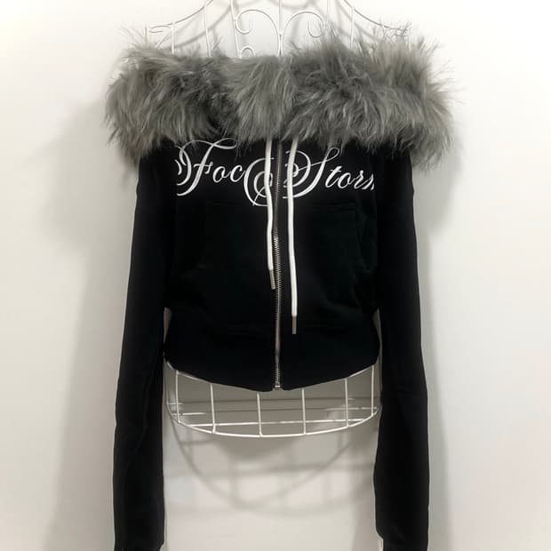 Off-shoulder Black fur hoodie