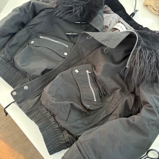 16일까지만이가격 네버포겟 NVRFRGT 패디드 후드 봄버 자켓 3사이즈