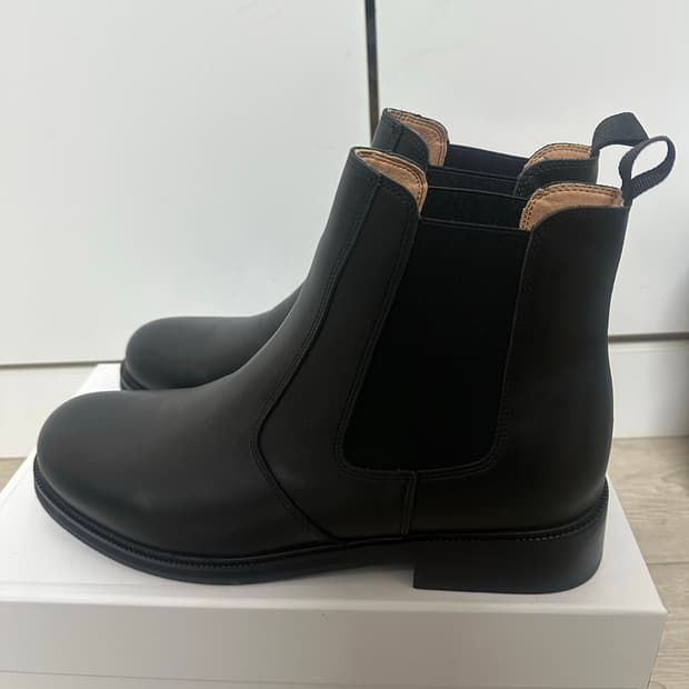 [텍 제거 새상품] 식스핏 3FT 5CM 소가죽 첼시부츠 280