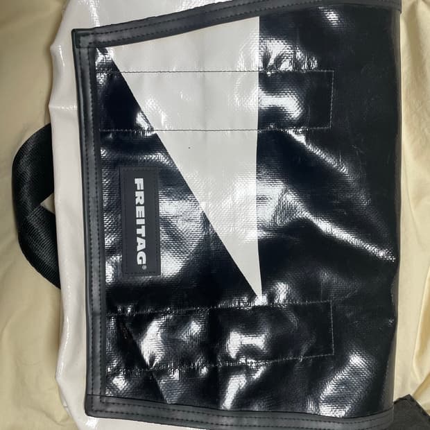 프라이탁 덱스터