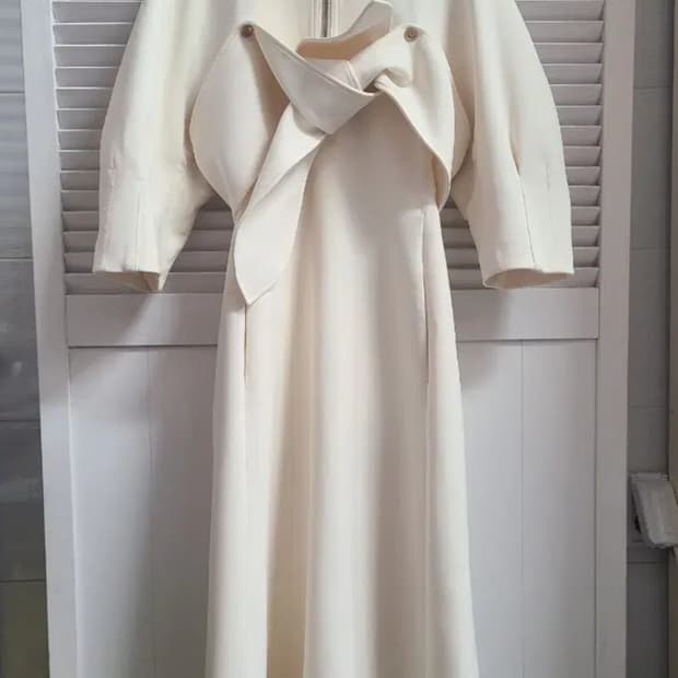 렉토 리본 디테일 드레스