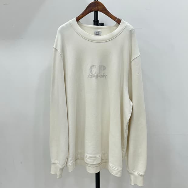 cp컴퍼니 맨투맨