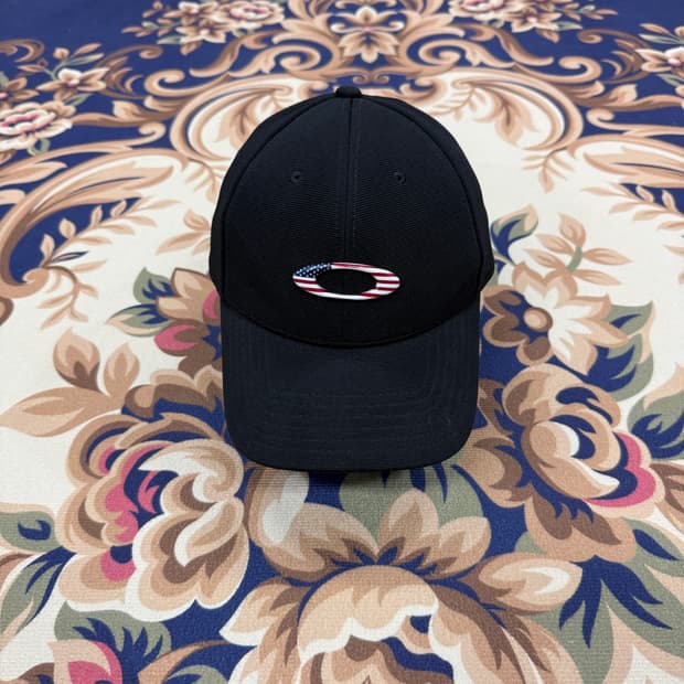 오클리 OAKLEY 성조기 볼캡(블랙)