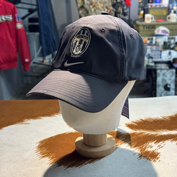 나이키 유벤투스 00s 볼캡 (OS)