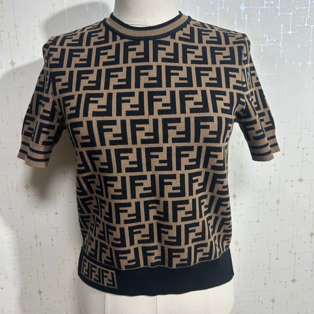 FENDI 펜디 패브릭 FF 모티프 스웨터 -미착용새상품-