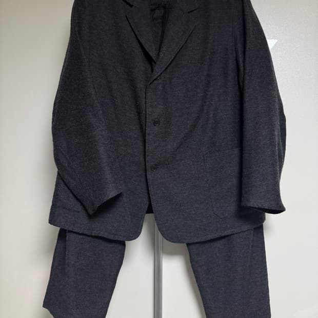(2) 코모리 캐시미어 실크 셋업 차콜 23AW 