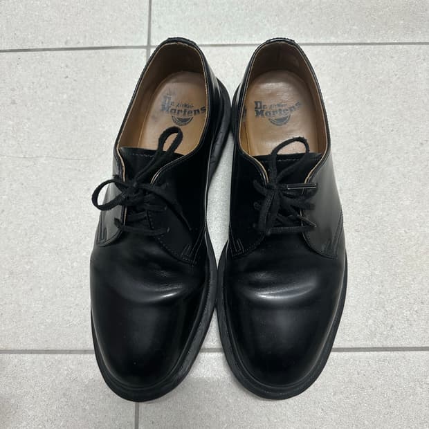 닥터마틴 아키 II 블랙 260