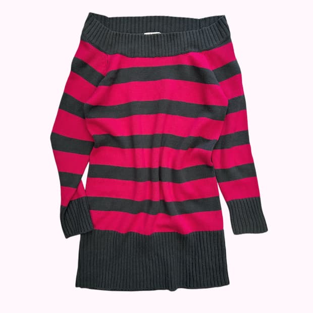 pink argyle pattern knit