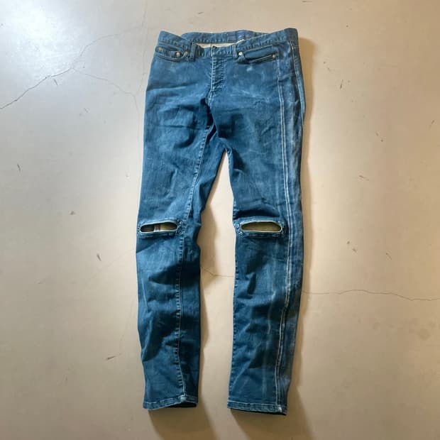  WHOWHAT  Knee Cut Denim Pants