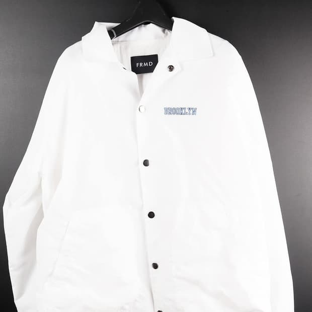 FRMD 브루클린 흰색 코치자켓
