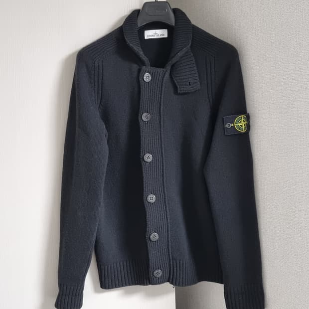 스톤아일랜드 니트 가디건