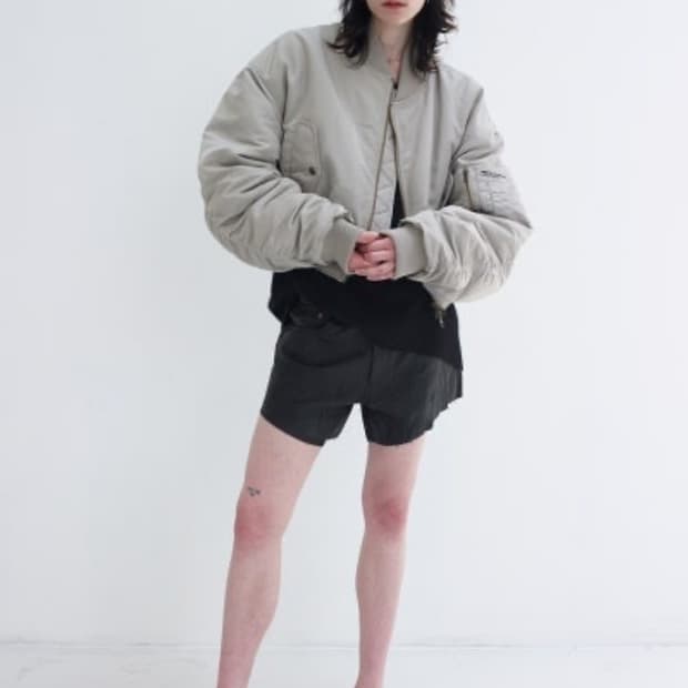 에스이오 SEO CROPPED MA-1 BOMBER JACKET LIGH