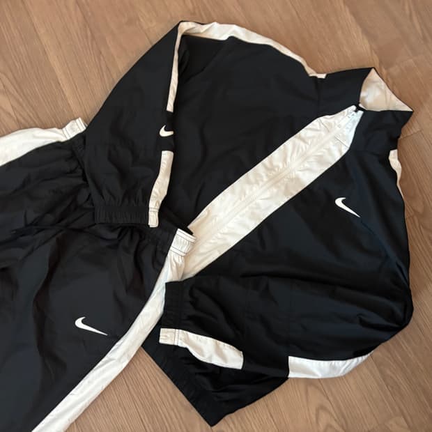 나이키 반크롭 바람막이 조거팬츠세트 여성sm 춘추