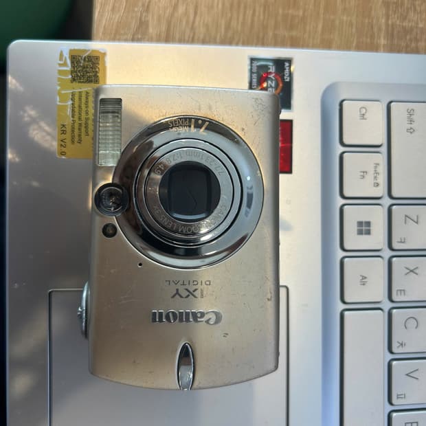 캐논 익시700(익서스 750) 디카