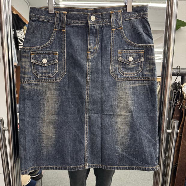 리바이스 빈티지 포켓 데님 스커트