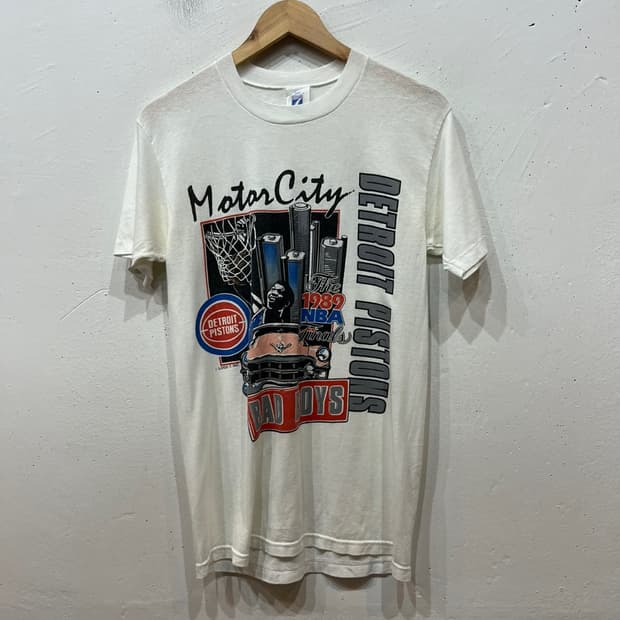 MADE IN USA 디트로이트 피스톤스 반팔 티셔츠