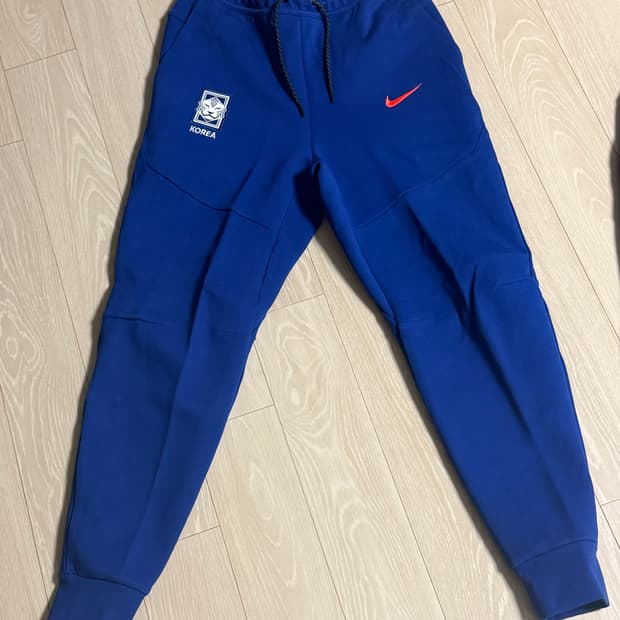 (새상품) 24-26 국대 테크팩 하의(M) 팝니다