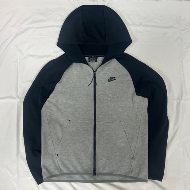 나이키 테크팩 후드집업 그레이/블랙 [해외 S, 국내 M]