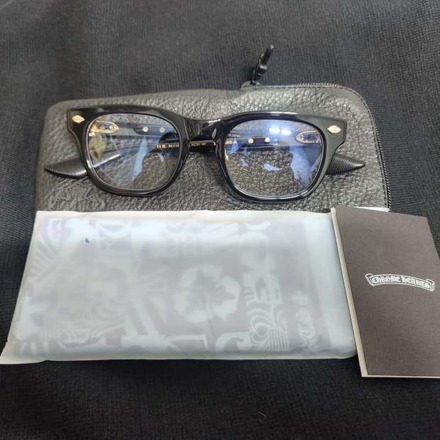 크롬하츠 배긴스a 블랙 골드 판매합니다.