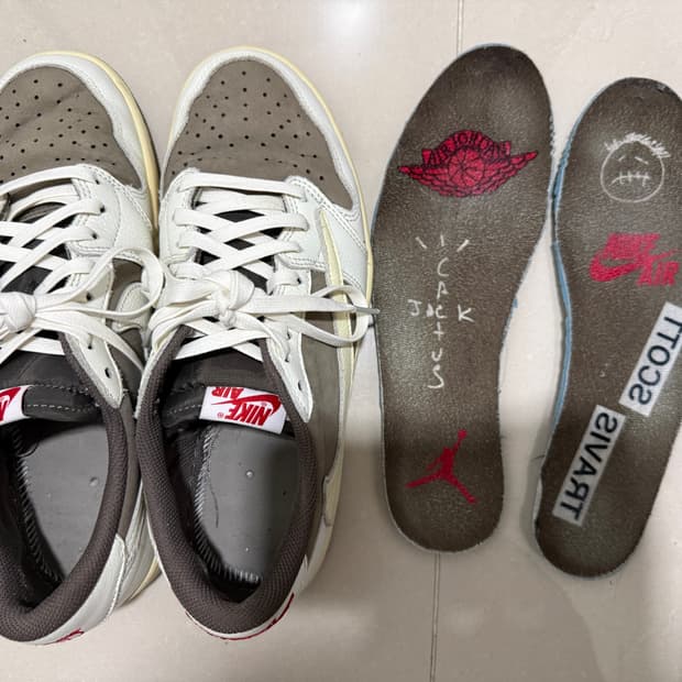 270 나이키 조던1로우 리버스 모카 스캇