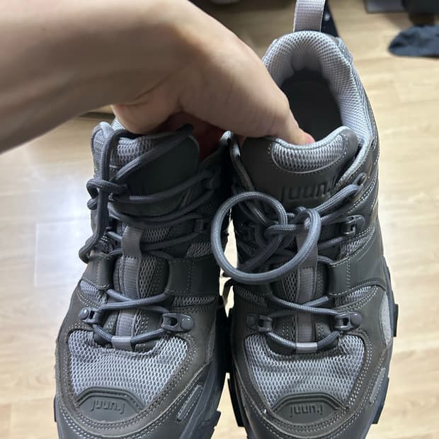 준지 스니커즈 260