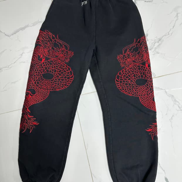 떠그클럽 드래곤 패턴 트레이닝 팬츠