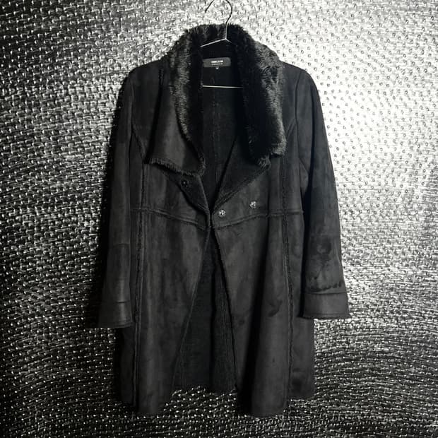 Comma Ca Ism 스웨이드 퍼 코트