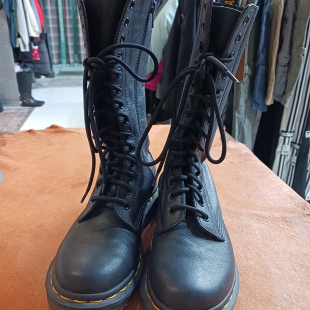 닥터마틴 1B99 버지니아 가죽부츠