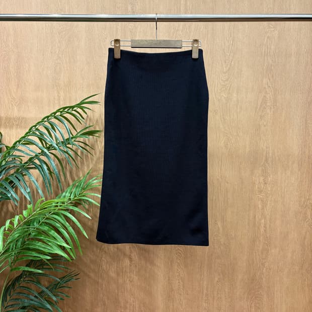 코스 울 블렌드 미디 스커트 미니멀 니트 조직 밴딩 디테일 H라인 네이비