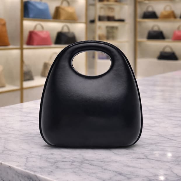 [A급] 르메르 에그백 판매합니다!!!