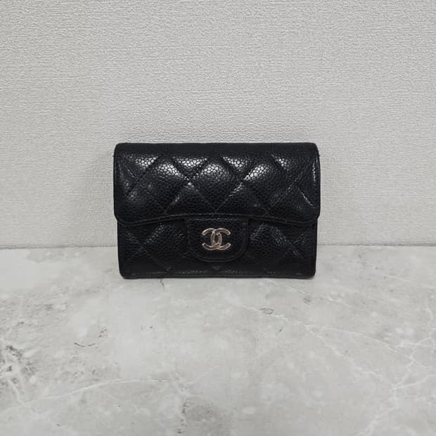 샤넬 캐비어 클래식 카드 지갑 판매