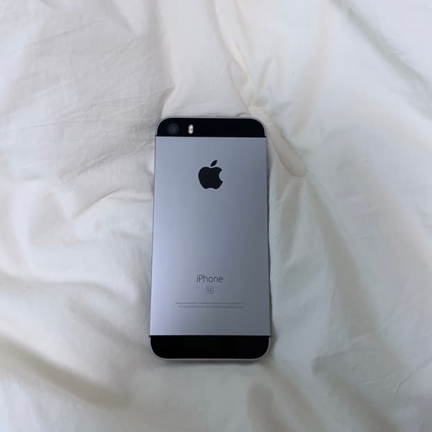 아이폰 se 스그 32기가 새상품급