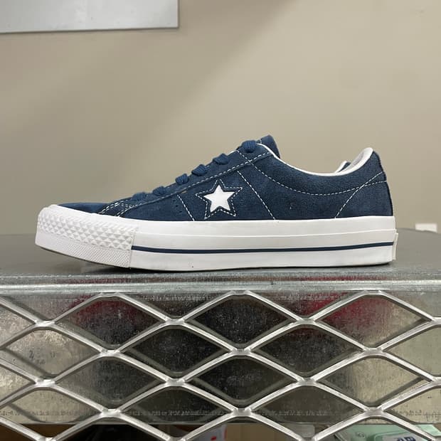컨버스 원스타 스케이트 로우 네이비 화이트 230 (gr-4393)