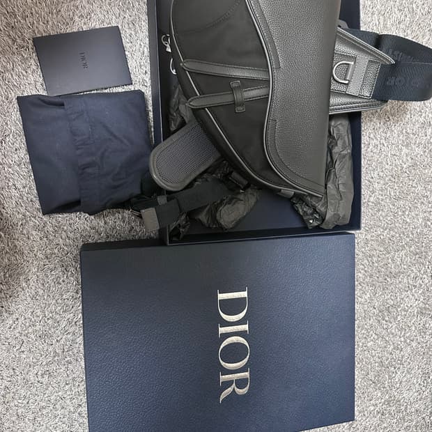 디올 X 사카이 새들백 블랙