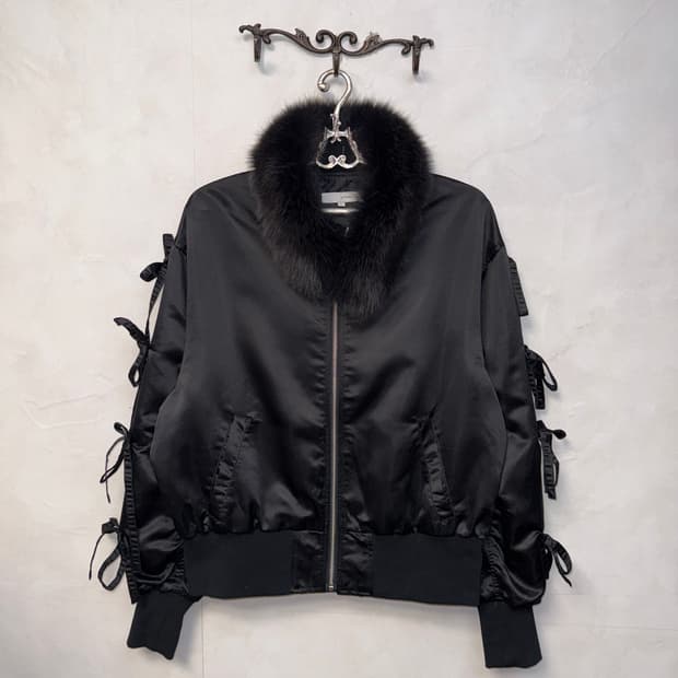 Black fur collar ribbon detail bomber