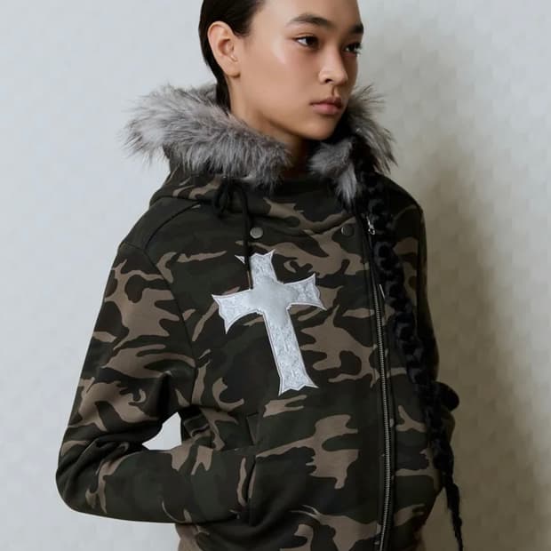러브이즈트루 GT FUR UNBALANCE HOOD ZIP UP(CAM