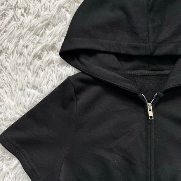 BLACK QUEEN 일본빈티지 반팔 크롭 후드집업 보세 크롭후드집업