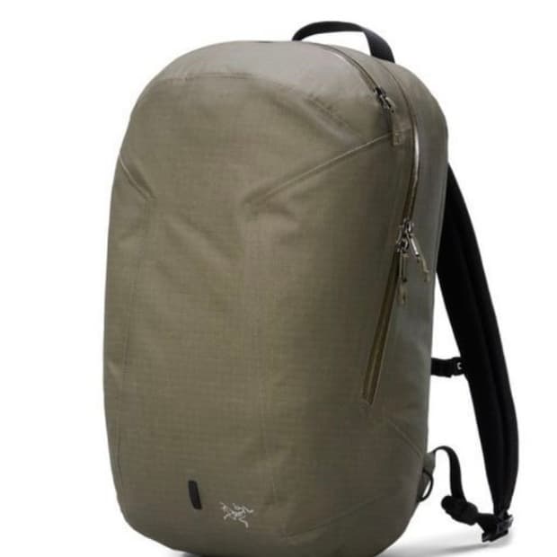 아크테릭스 그랜빌 16 카키 깔끔! 