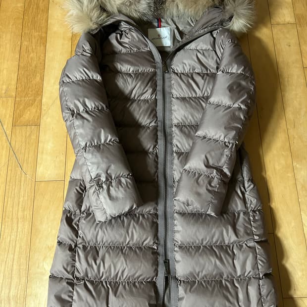 몽클레어 여성 패딩