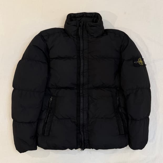 17FW 스톤아일랜드 크링클랩스 가먼트 다이드 패딩 블랙