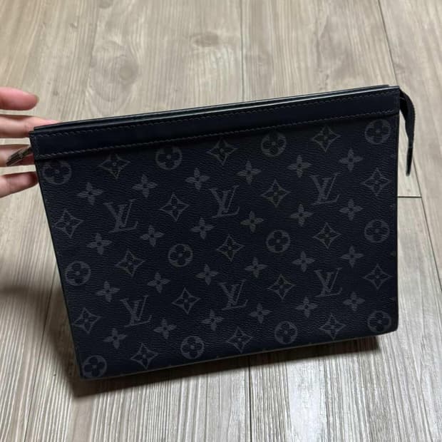 루이비통 포쉐트 보야주 클러치 mm