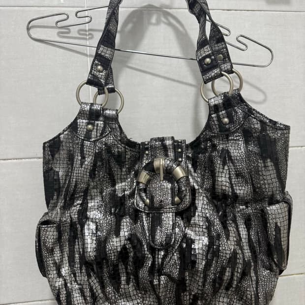 블랙 실버 레오파드 숄더백