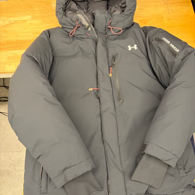 [L]언더아머 덕다운 패딩 블랙