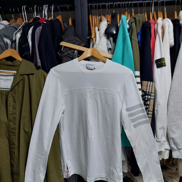 톰브라운 사선 완장 흰색 롱슬리브 정품검수완료 실측100