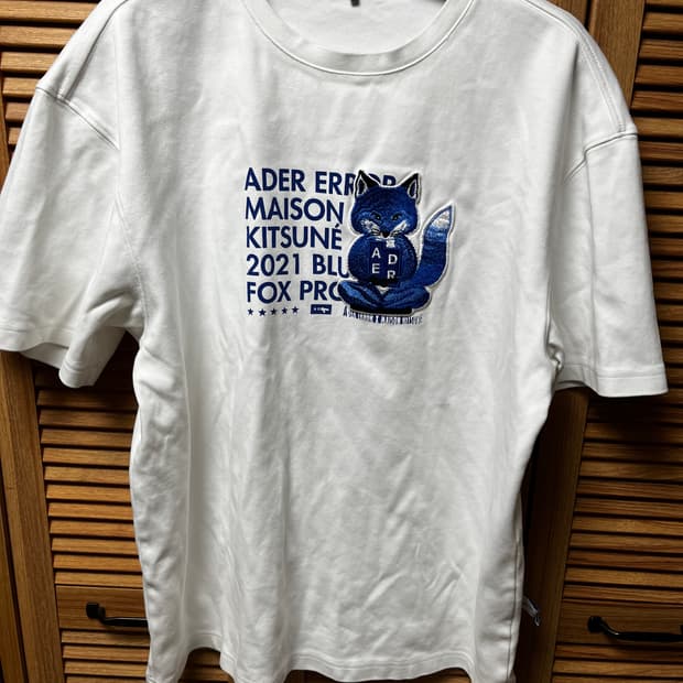 아더에러x메종키츠네 반팔