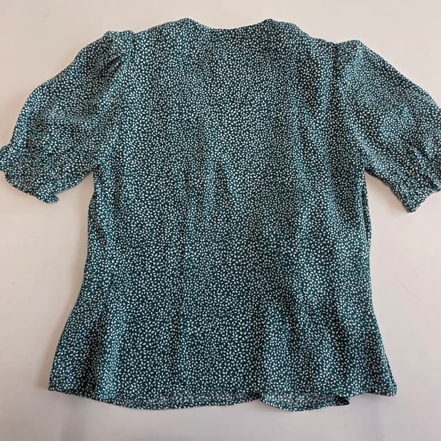 앤아더스토리즈 블라우스 그린 EUR34