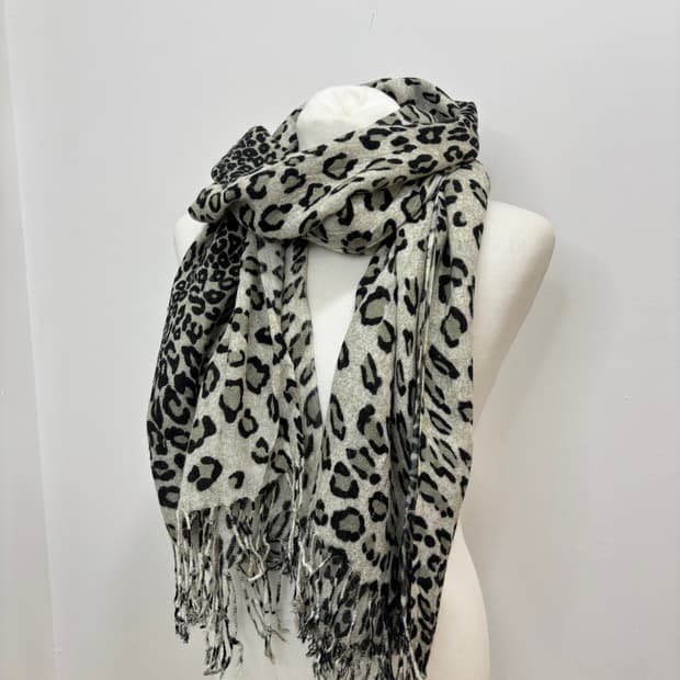 그레이 호피 레오파드 머플러 목도리